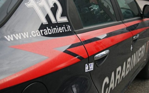 Forte esplosione in via Lanino, bancomat del Monte dei Paschi di Siena distrutto