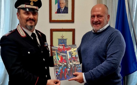 Il Comune di Olgiate Olona consegna il Gonfalone alla Stazione dei Carabinieri