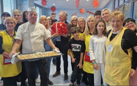 Il Natale entra nelle pediatrie grazie al Ponte del Sorriso