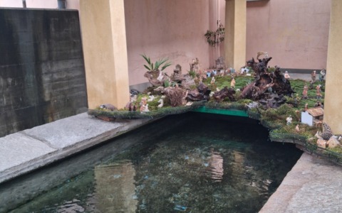 Inaugurato il presepe nel lavatoio di Gavirate di Oltrona