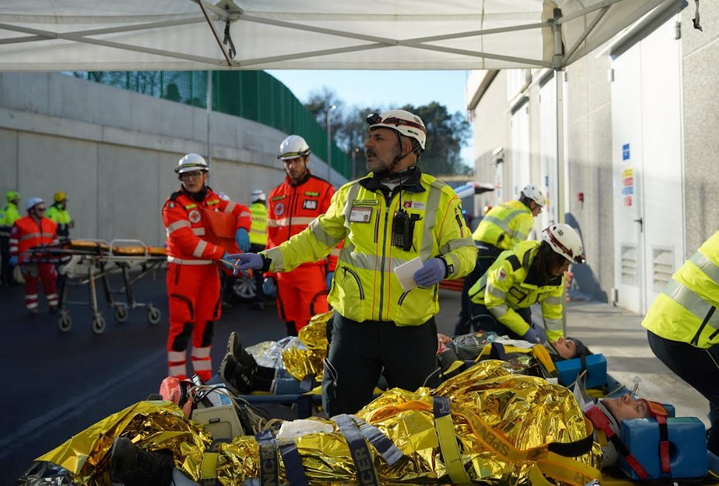 Incidente simulato nel nuovo collegamento ferroviario: due morti e 35 feriti