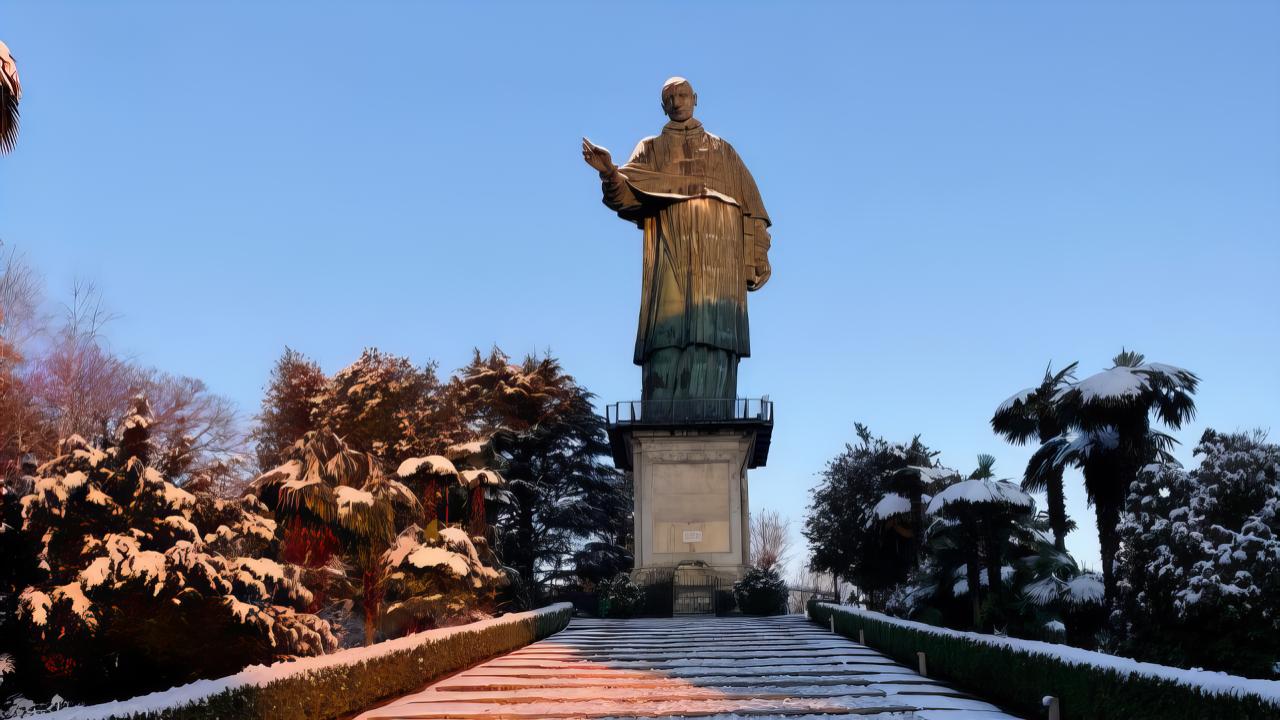 Scopri Arona con le visite guidate al San Carlone