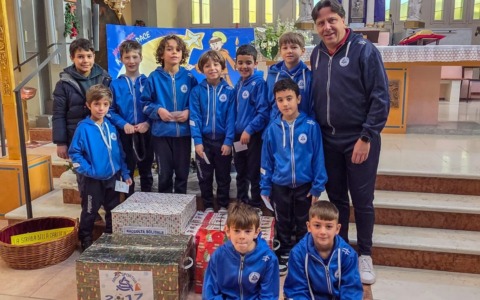 Solidarietà natalizia per i ragazzi del 2017 di Amor Sportiva