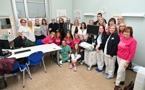 Un ecografo per la Breast Unit della Sette Laghi grazie a CAOS