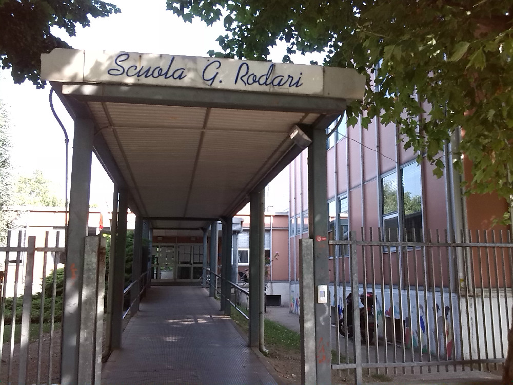Chiusura inaspettata delle scuole a Saronno: la sindaca si scusa