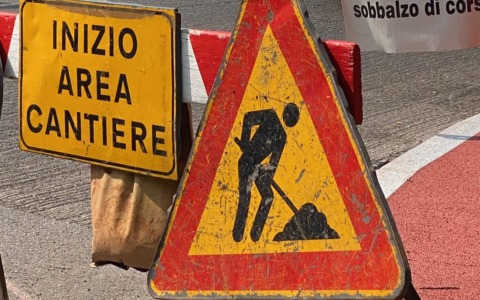 Divieto temporaneo di sosta in via Medaglie d’Oro a Olgiate Olona per lavori
