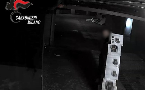 Due arresti per furti e ricettazione di merce per oltre 200mila euro