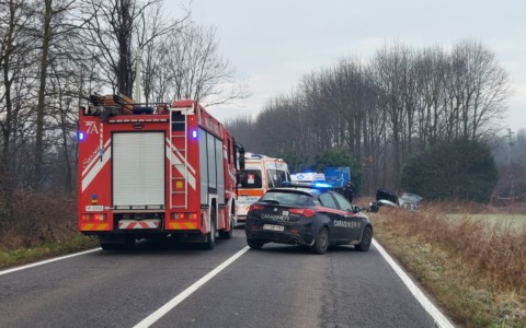 Incidente frontale in via Monte San Michele, la strada è stata chiusa