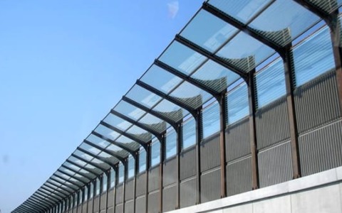 Interventi di manutenzione alle barriere antirumore: chiusura dello svincolo di Castellanza