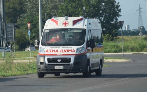 Investito un quindicenne lungo la Varesina