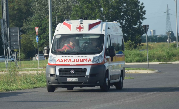 Investito un quindicenne lungo la Varesina