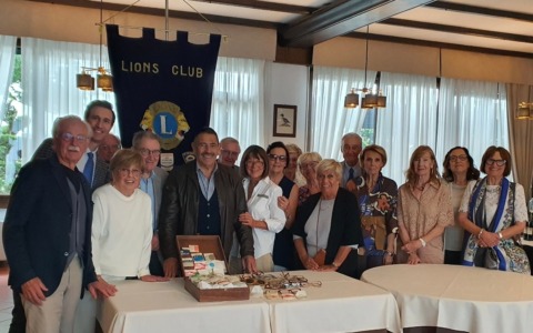 Partita la seconda edizione della raccolta di smartphone e occhiali usati