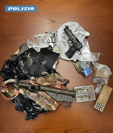 Ritrovamento di armi e munizioni nel Parco del Campo dei Fiori