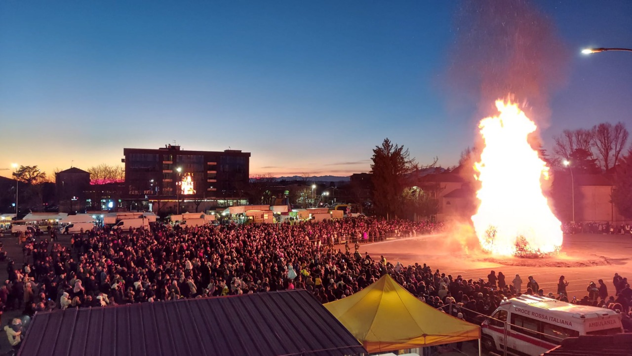 Tradate si prepara a celebrare il Falò di Sant’Antonio