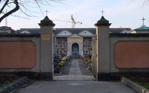 Cambio sede per i servizi cimiteriali a Saronno