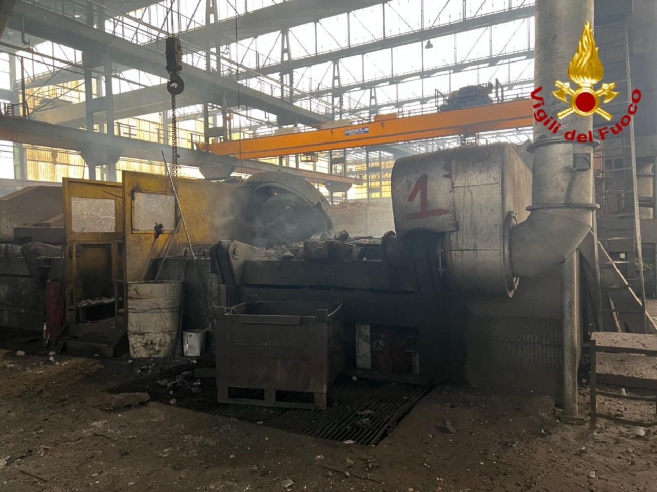 Incendio in una conceria a Lonate Pozzolo: nessun ferito