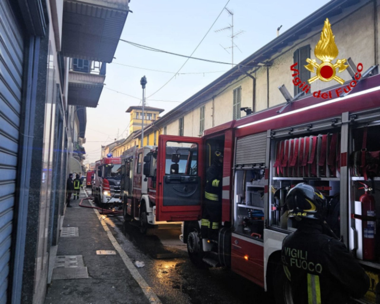 Incendio in una palazzina a Lonate Pozzolo