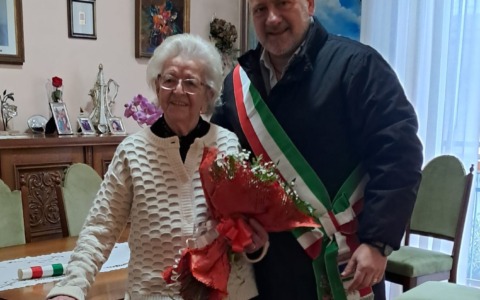 Olgiate Olona celebra il secolo di vita di Irene Kalucz