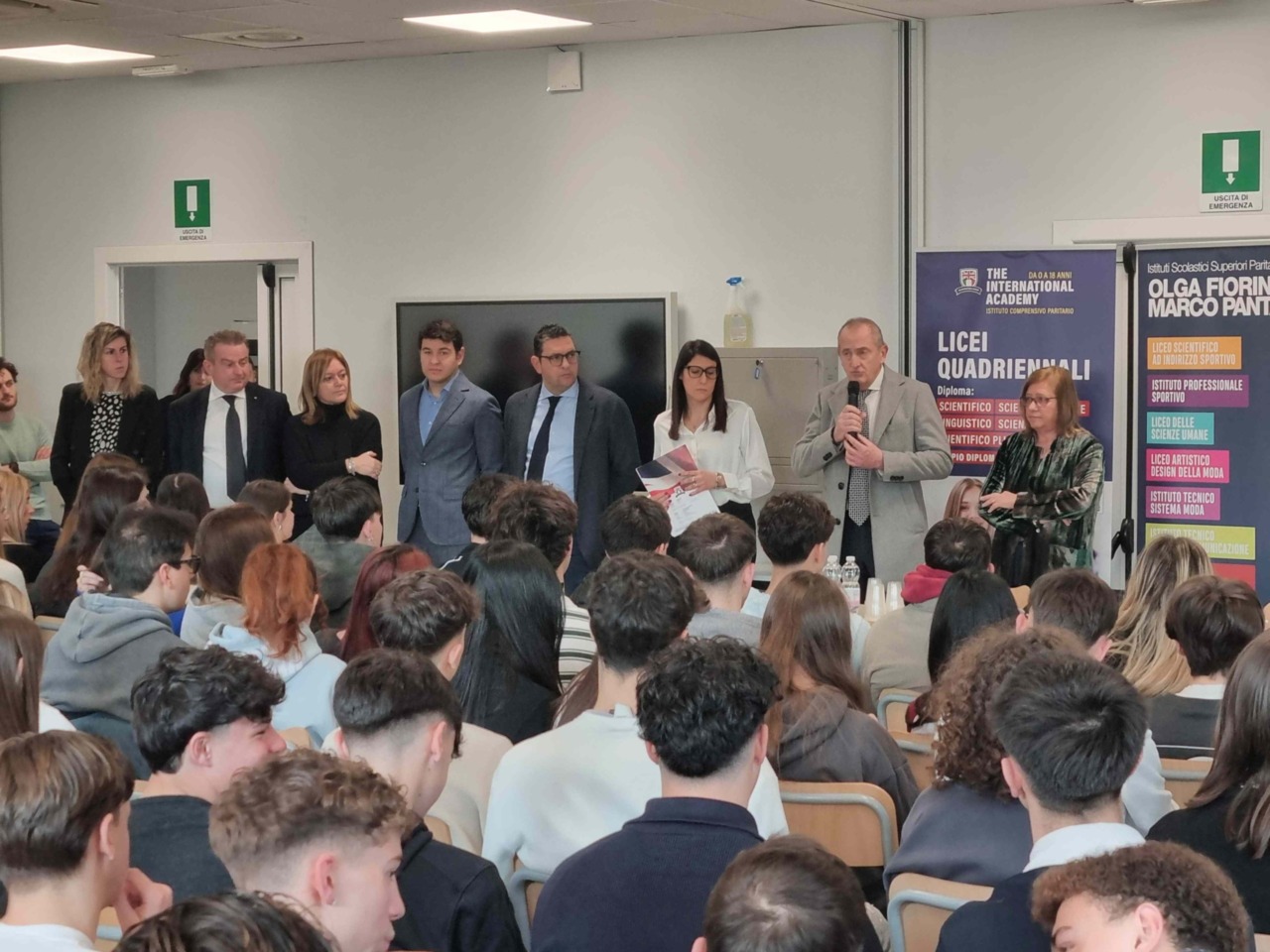 Paola Frassinetti visita l’istituto ACOF di Busto Arsizio