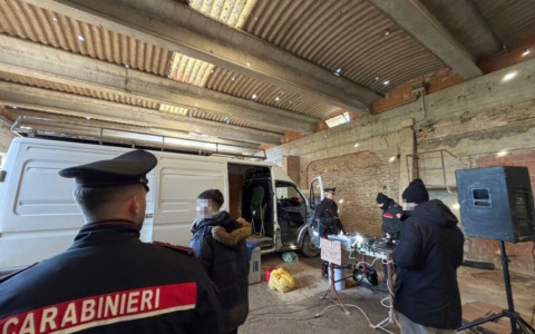 Rave party nella golena del Po: coinvolti giovani della provincia di Varese