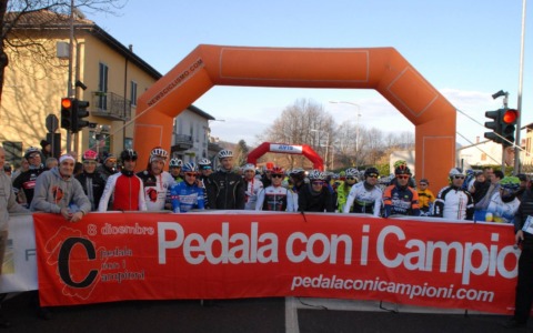 Ritorna la manifestazione “Pedala con i campioni”