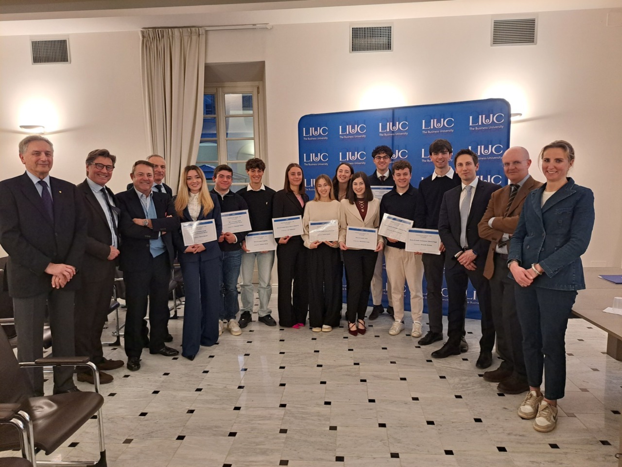 Dieci borse di studio all’Università Liuc