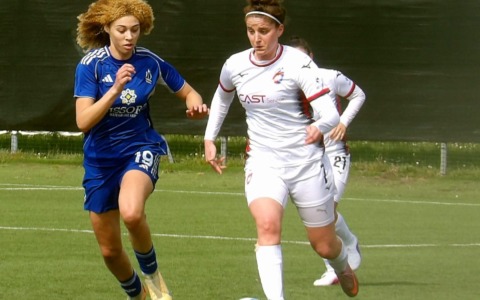 Giocatrice della Caronnese si accascia in campo: soccorsi tempestivi