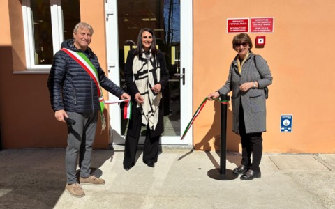 Inaugurata la nuova mensa della scuola Ignoto Militi a Caronno Pertusella