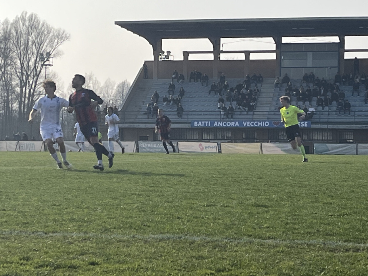 La Caronnese trionfa con un gol di Sorrentino