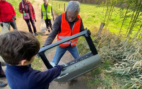 Più di 500 volontari impegnati nella pulizia della Valle del Torrente Lura