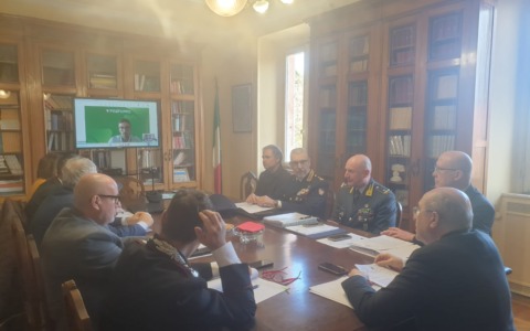 Riunione del Comitato per l’Ordine e la Sicurezza: no ai metal detector negli istituti scolastici