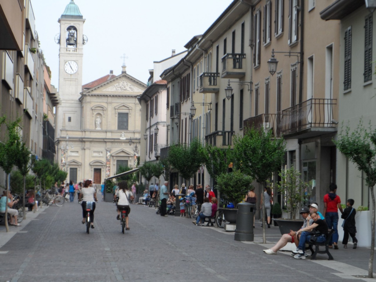 Saronno avvia un dialogo con i commercianti per analizzare necessità e prospettive