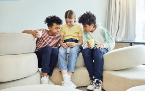 Serata informativa sulla sicurezza online per i minori