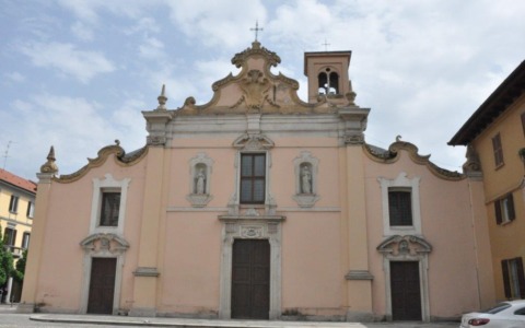 Via Crucis nella chiesa di San Francesco a Saronno
