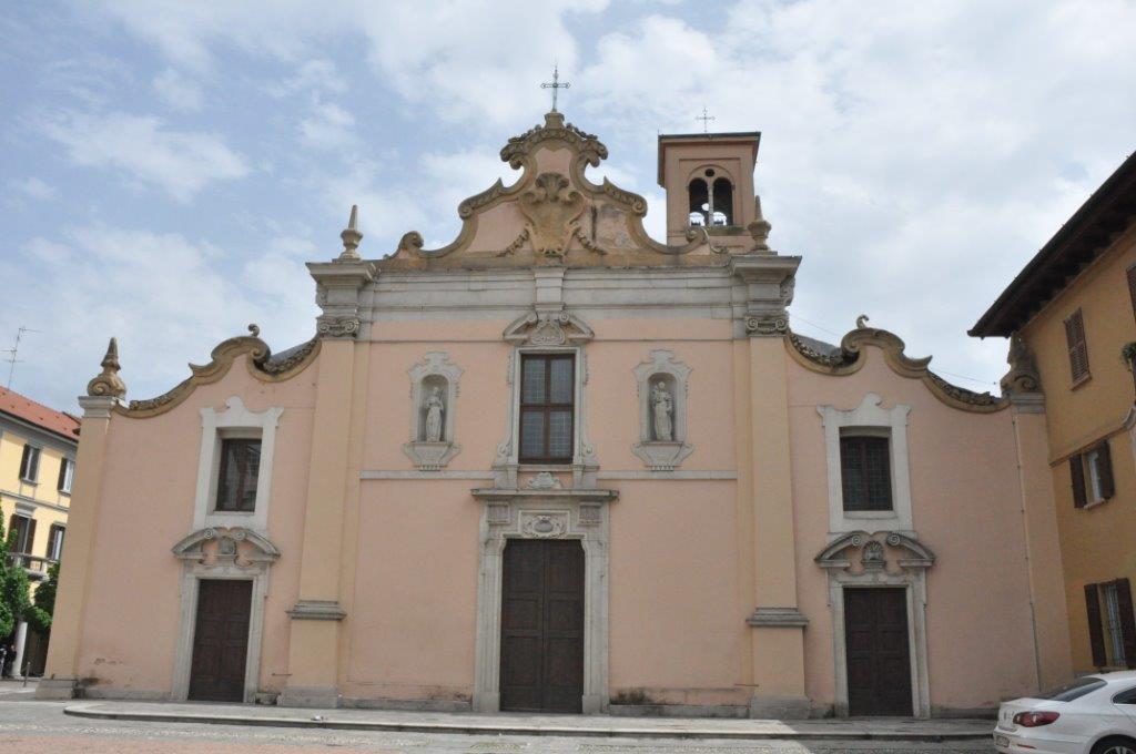 Via Crucis nella chiesa di San Francesco a Saronno