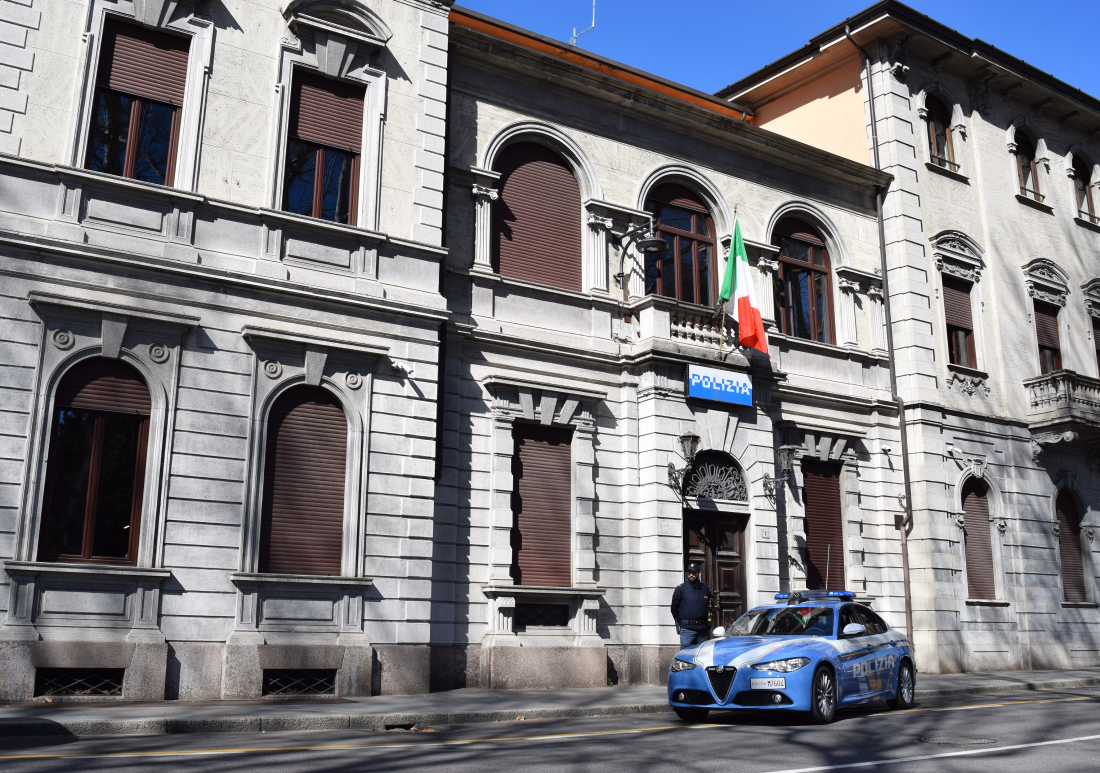 Arrestato un 26enne per furto di liquori e aggressione alla sicurezza