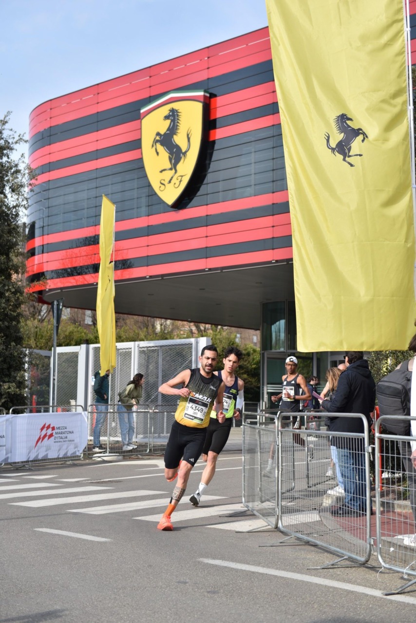 Dario Perri stabilisce un nuovo record personale alla Mezza Maratona di Maranello