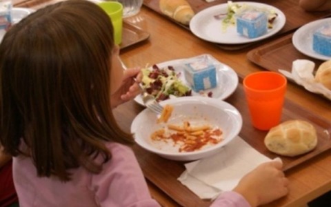 Venegono, 40 nuove famiglie chiedono il diritto all’autorefezione scolastica