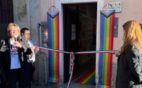 Inaugurato il nuovo Sportello Arcobaleno a Saronno