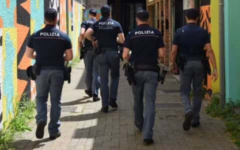 Operazione della Polizia di Stato: espulsione e denunce in centro a Varese