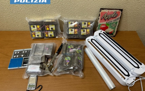 Scoperta a Varese: 40 panetti di hashish in un’abitazione