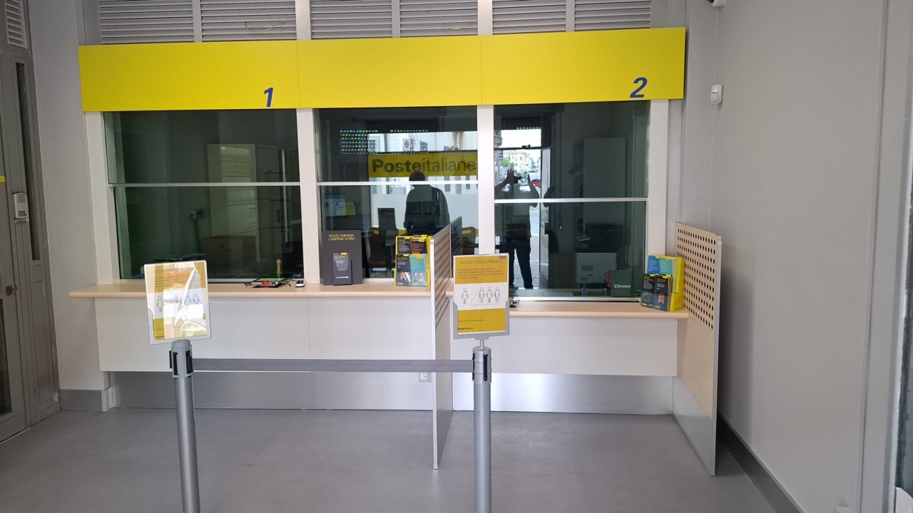Riparte l’ufficio postale di Lonate Ceppino dopo i lavori di ristrutturazione