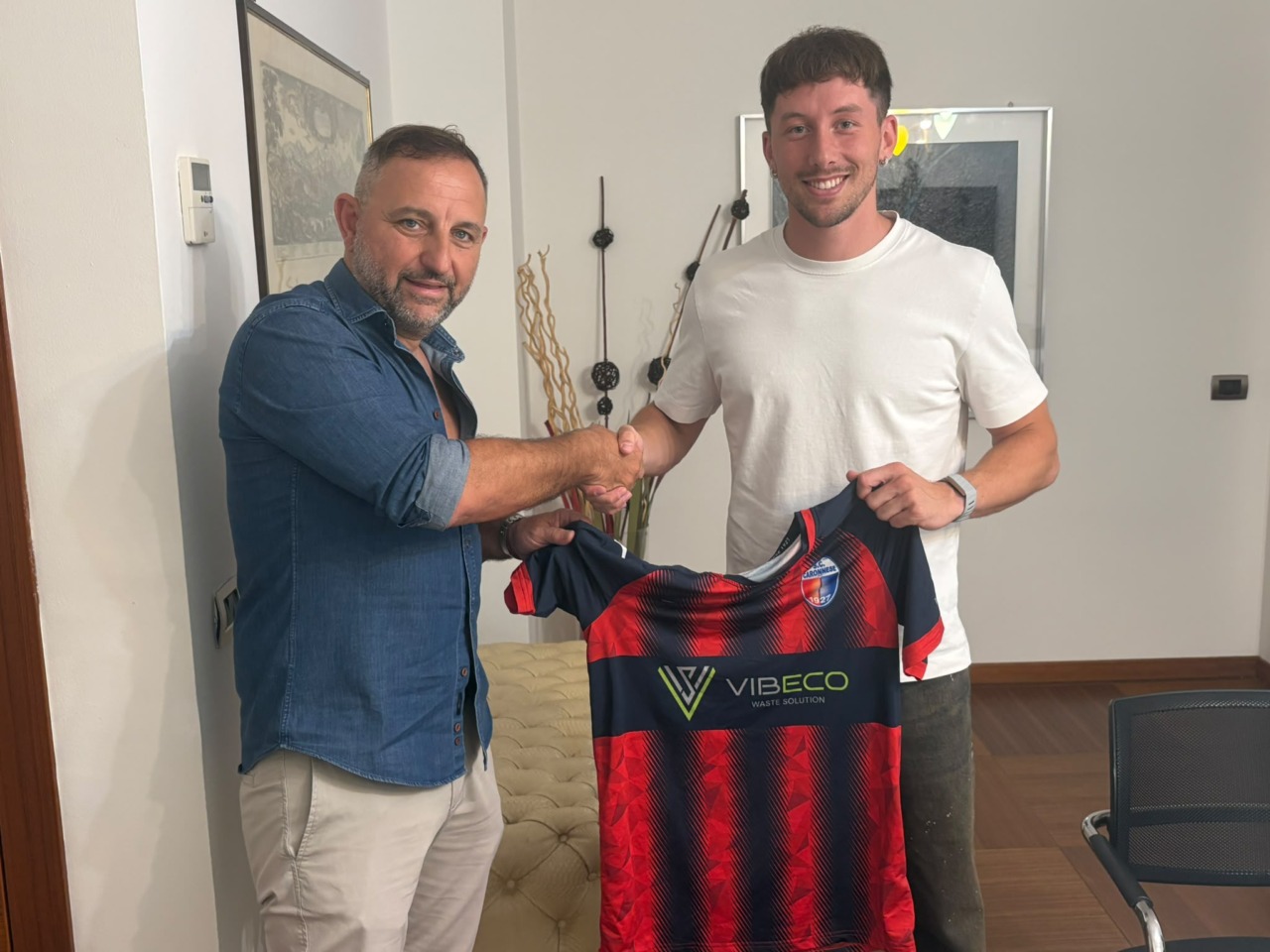 Tommaso Fogal rafforza il centrocampo della Caronnese
