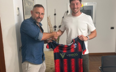 Tommaso Fogal rafforza il centrocampo della Caronnese