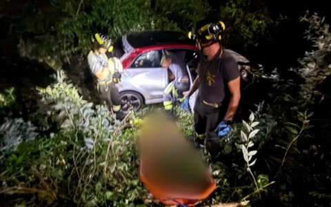 Incidente a Malnate, 32enne trasportata in ospedale