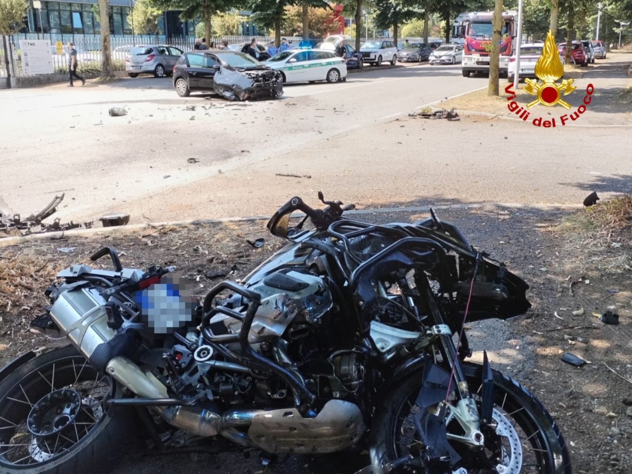 Incidente tra auto e moto a Busto Arsizio, un 56enne in ospedale
