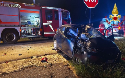 Incidente tra auto e moto a Tradate, un centauro di 26 anni in condizioni critiche