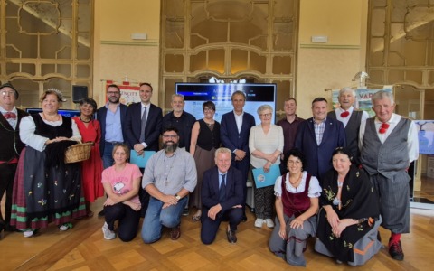 Mosaico: il Festival del Folklore celebra il Centenario della Provincia di Varese